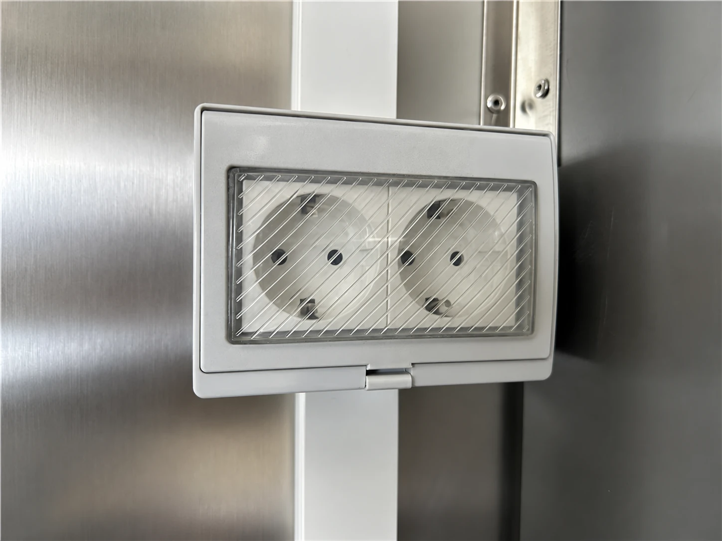 Elektrická zásuvka 230 V
